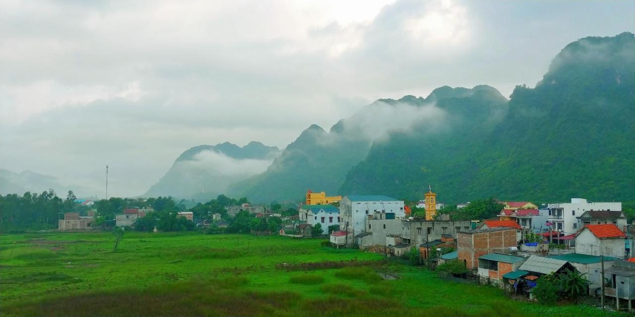 Trung Duc Hotel Фонгня Екстер'єр фото