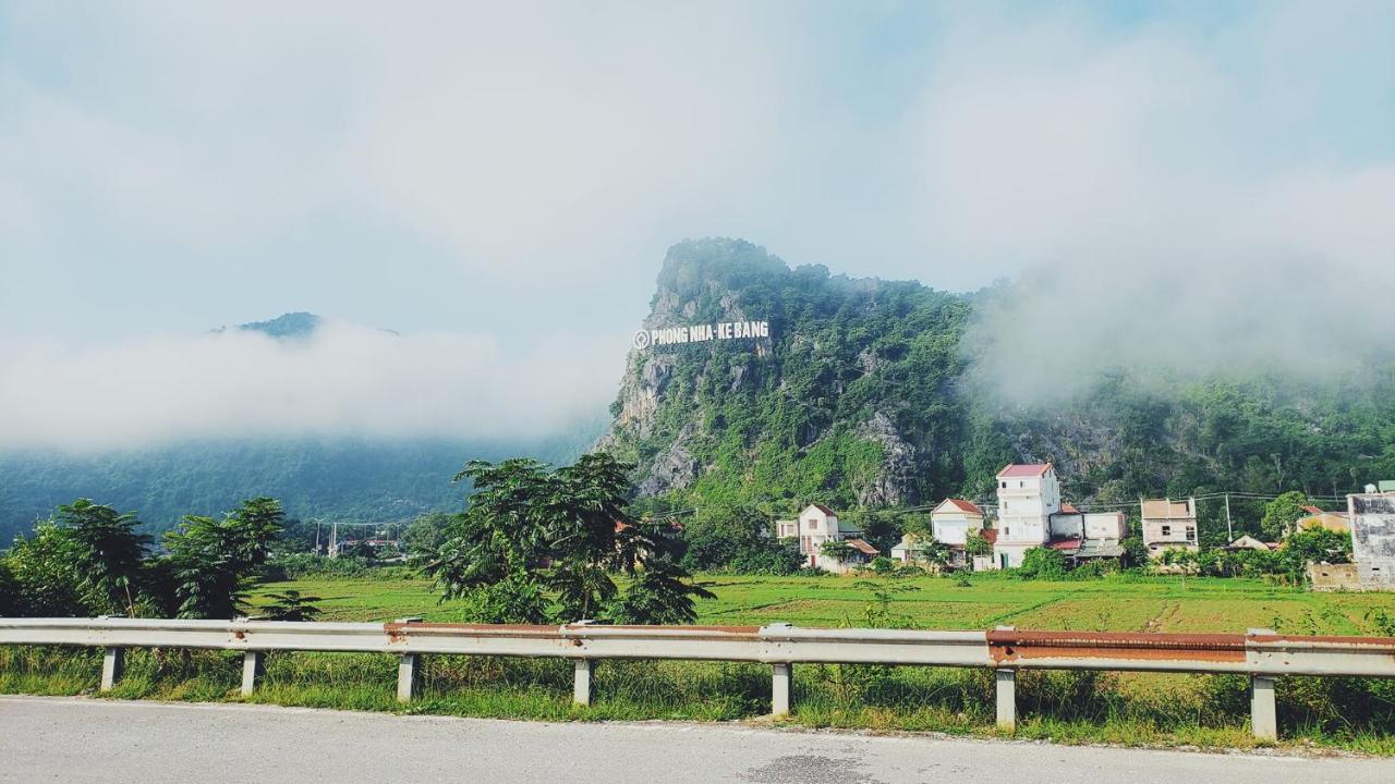 Trung Duc Hotel Фонгня Екстер'єр фото
