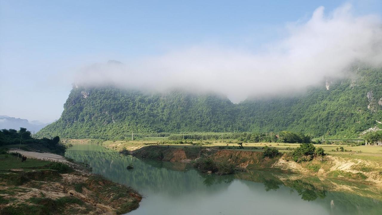 Trung Duc Hotel Фонгня Екстер'єр фото