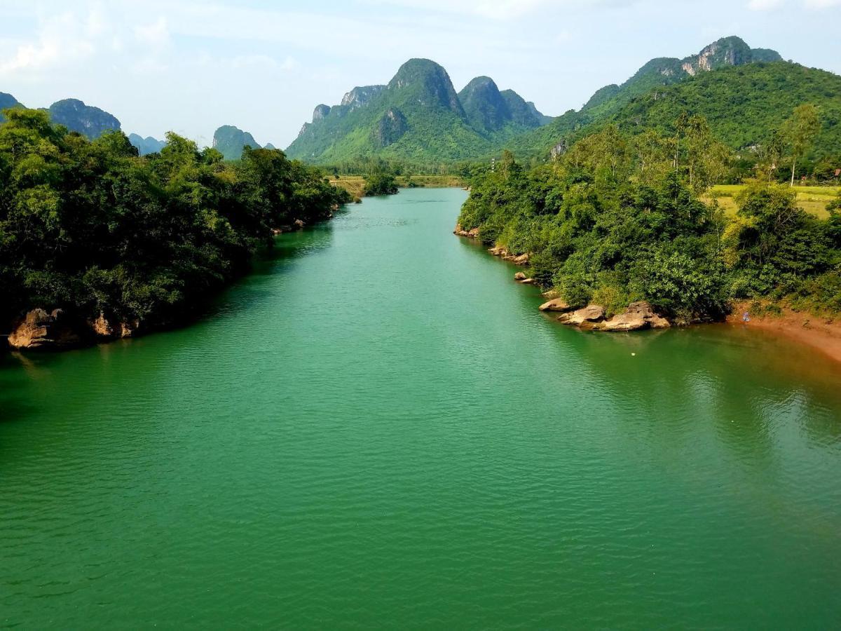 Trung Duc Hotel Фонгня Екстер'єр фото
