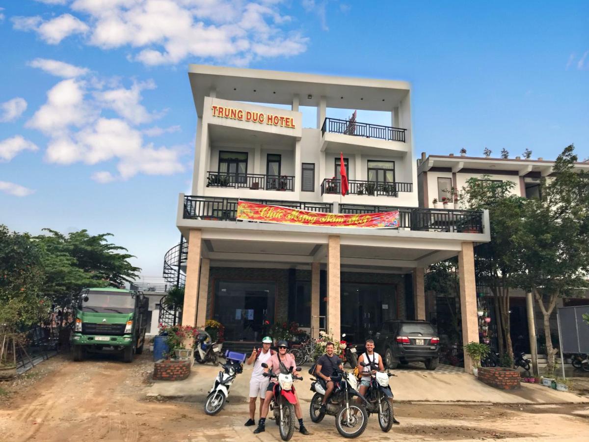 Trung Duc Hotel Фонгня Екстер'єр фото